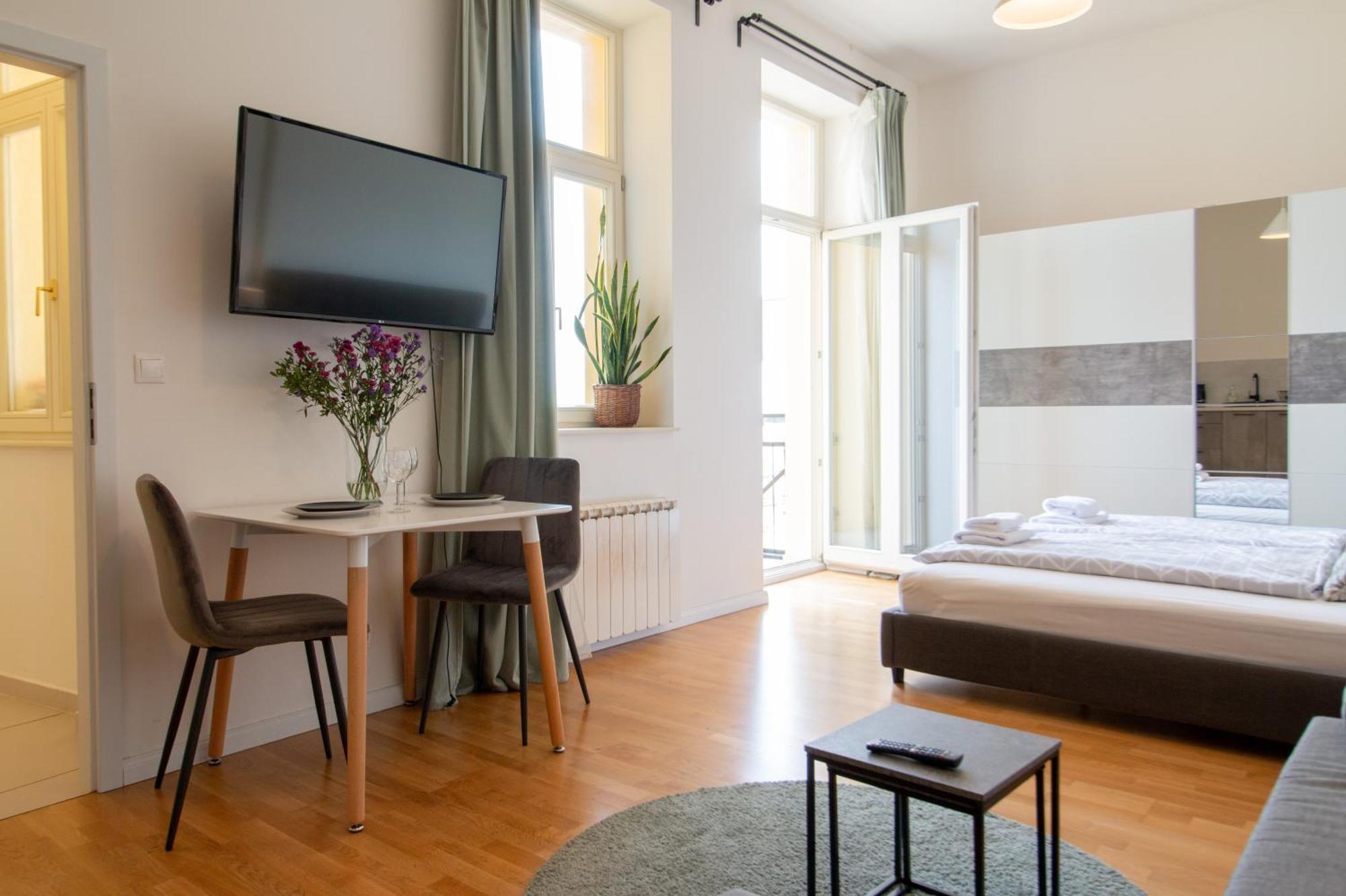 Stay Inn Apartments Stepanska Prag Exteriör bild