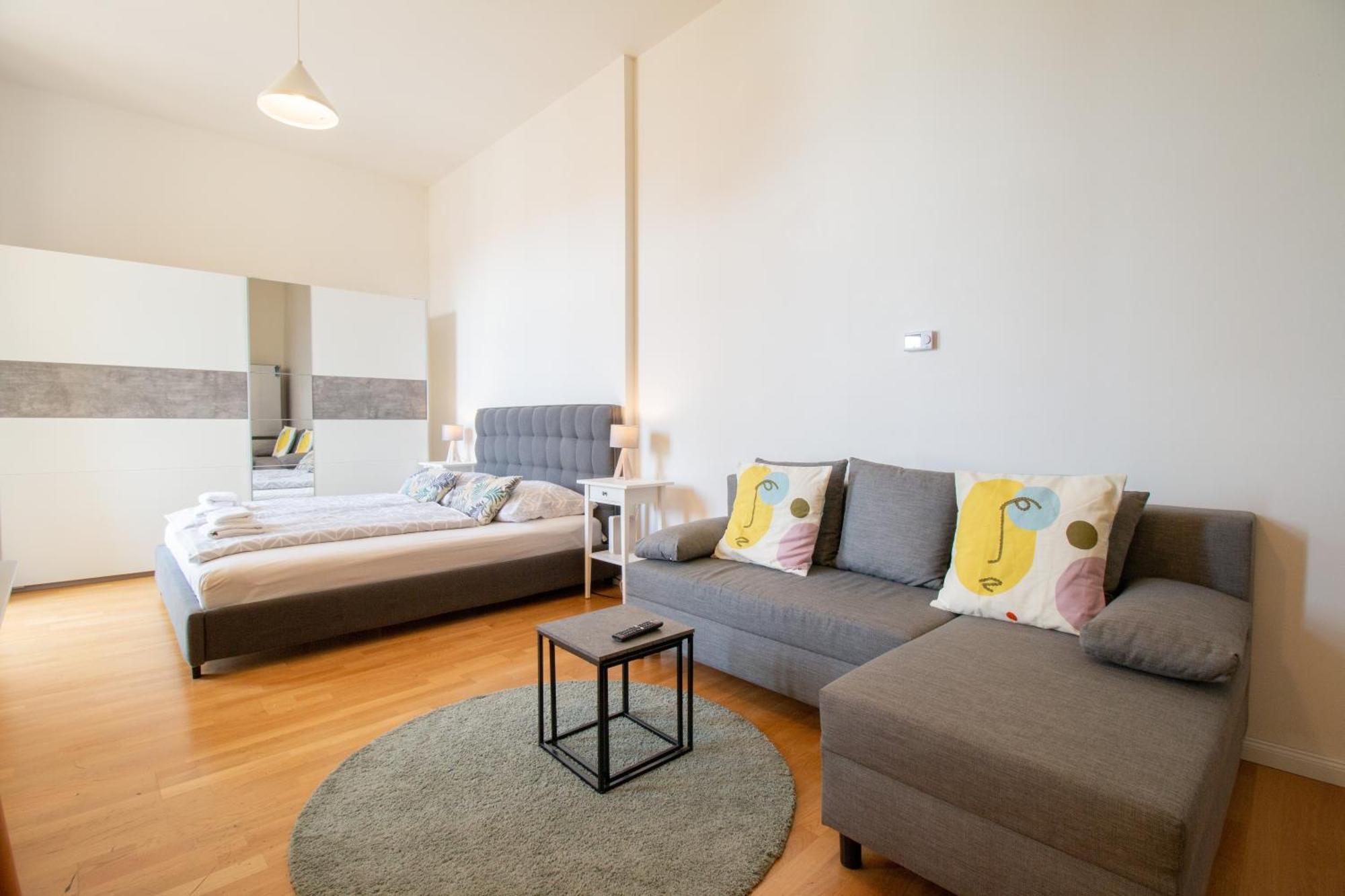 Stay Inn Apartments Stepanska Prag Exteriör bild