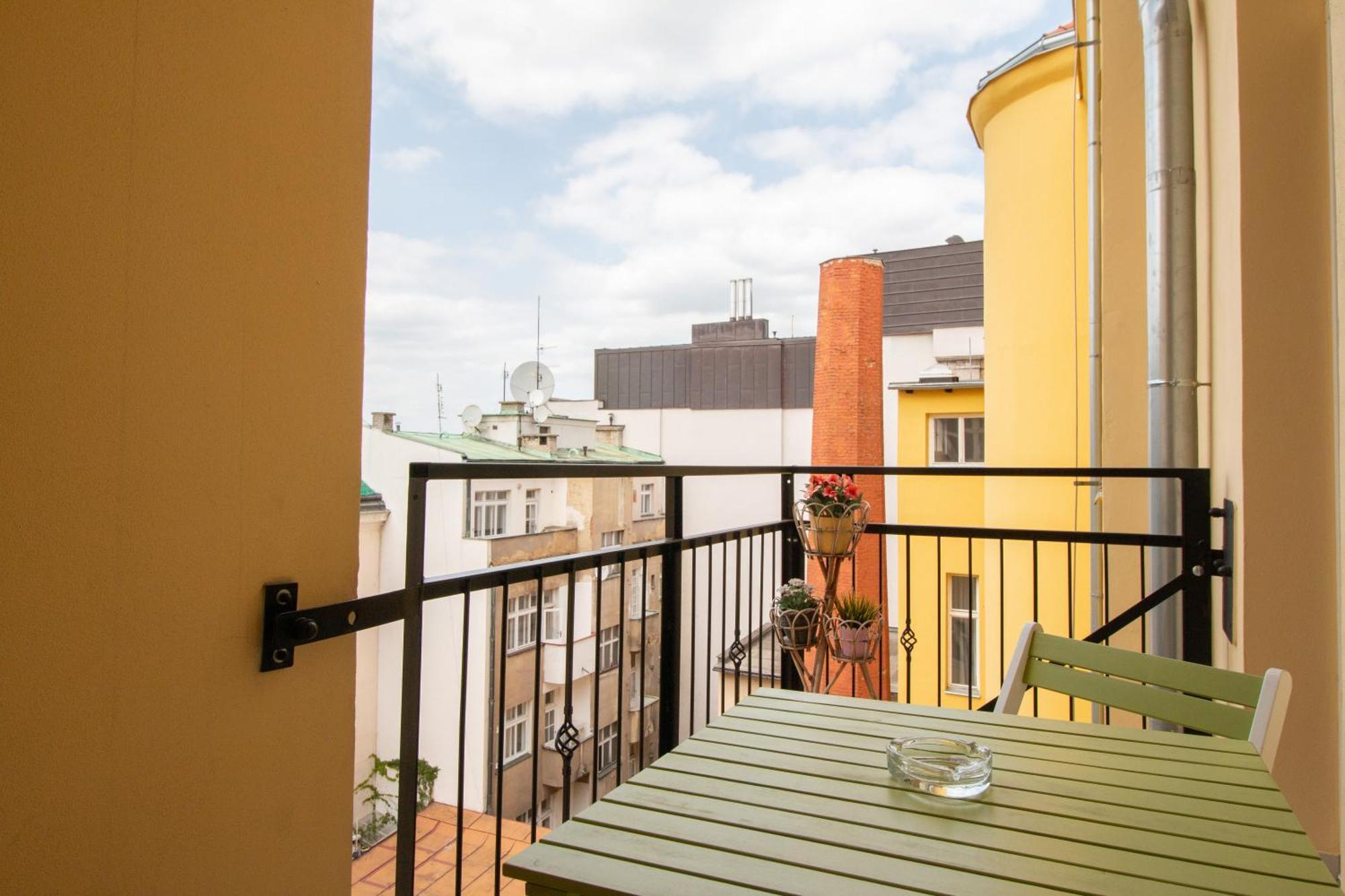Stay Inn Apartments Stepanska Prag Exteriör bild